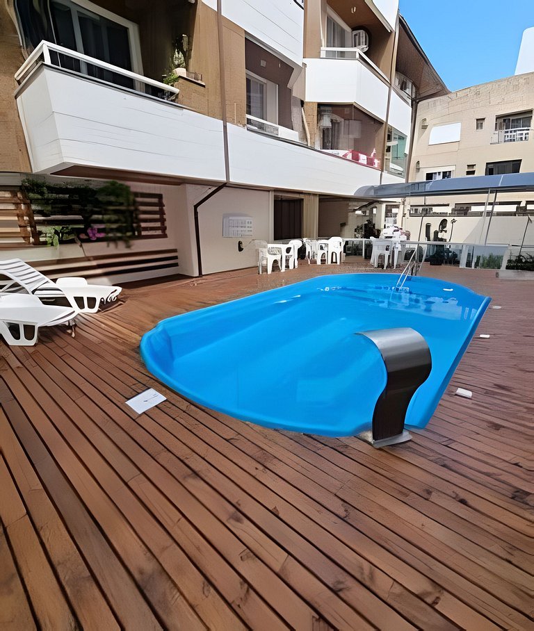 apto c/piscina perto da praia
